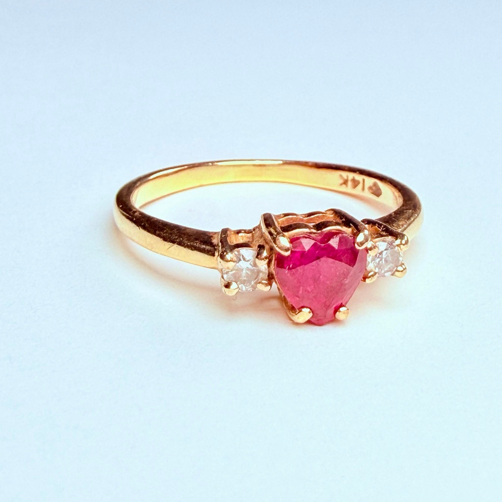 14K Solid Yellow Gold Red Genuine Ruby Heart & Diamond Vintage Ring - Picture 2 of 10